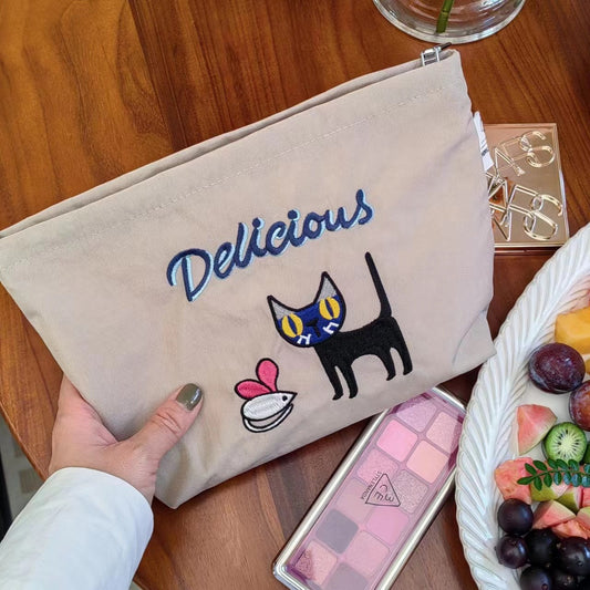 cat and mouse makeup bag